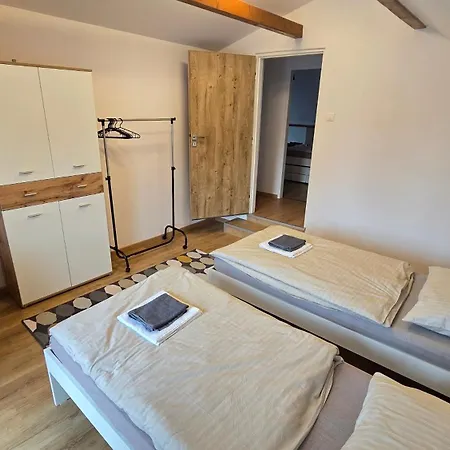 Dom Center Nyaraló Galgóc