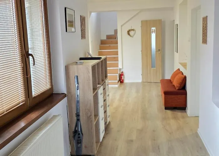 Dom Center * Hlohovec